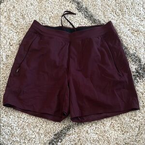 lululemon athletica Men's Athletic Shorts - Burgundy